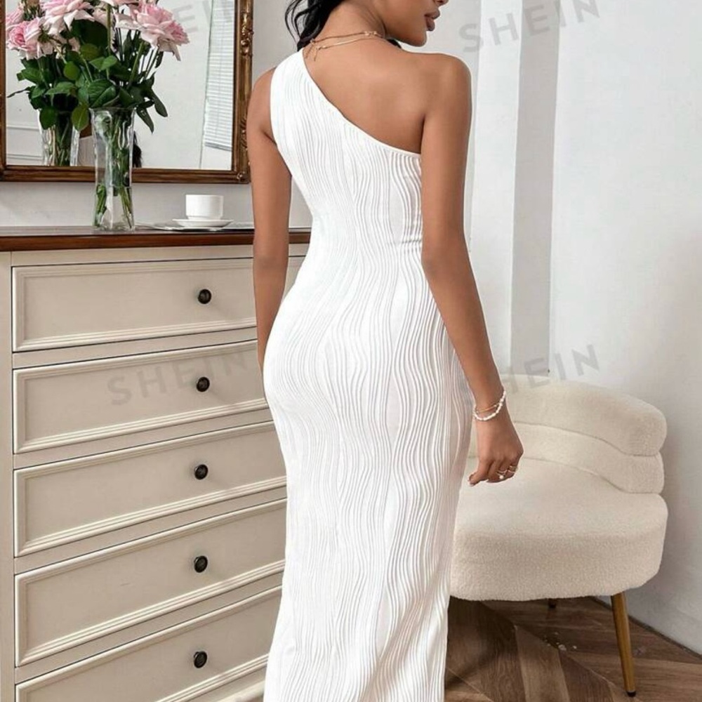 SHEIN Privé One Shoulder Cut Out Waist Bodycon Dress